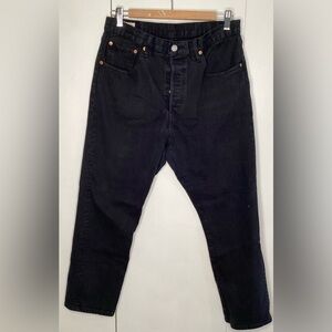 Black 501 levies, premium, ribcage, straight.  30/26